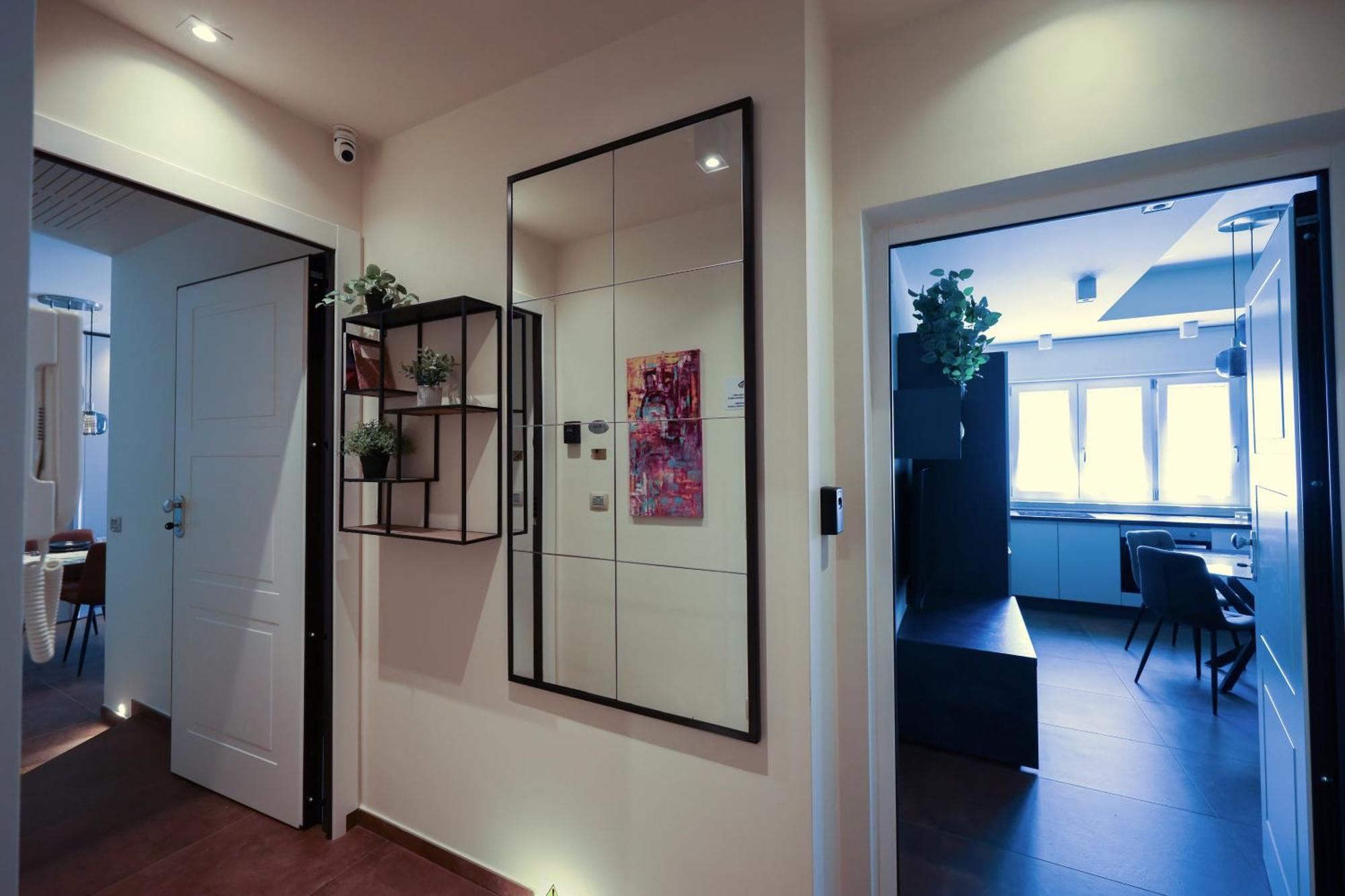 Visconti 46 Central Apartments Бари Экстерьер фото